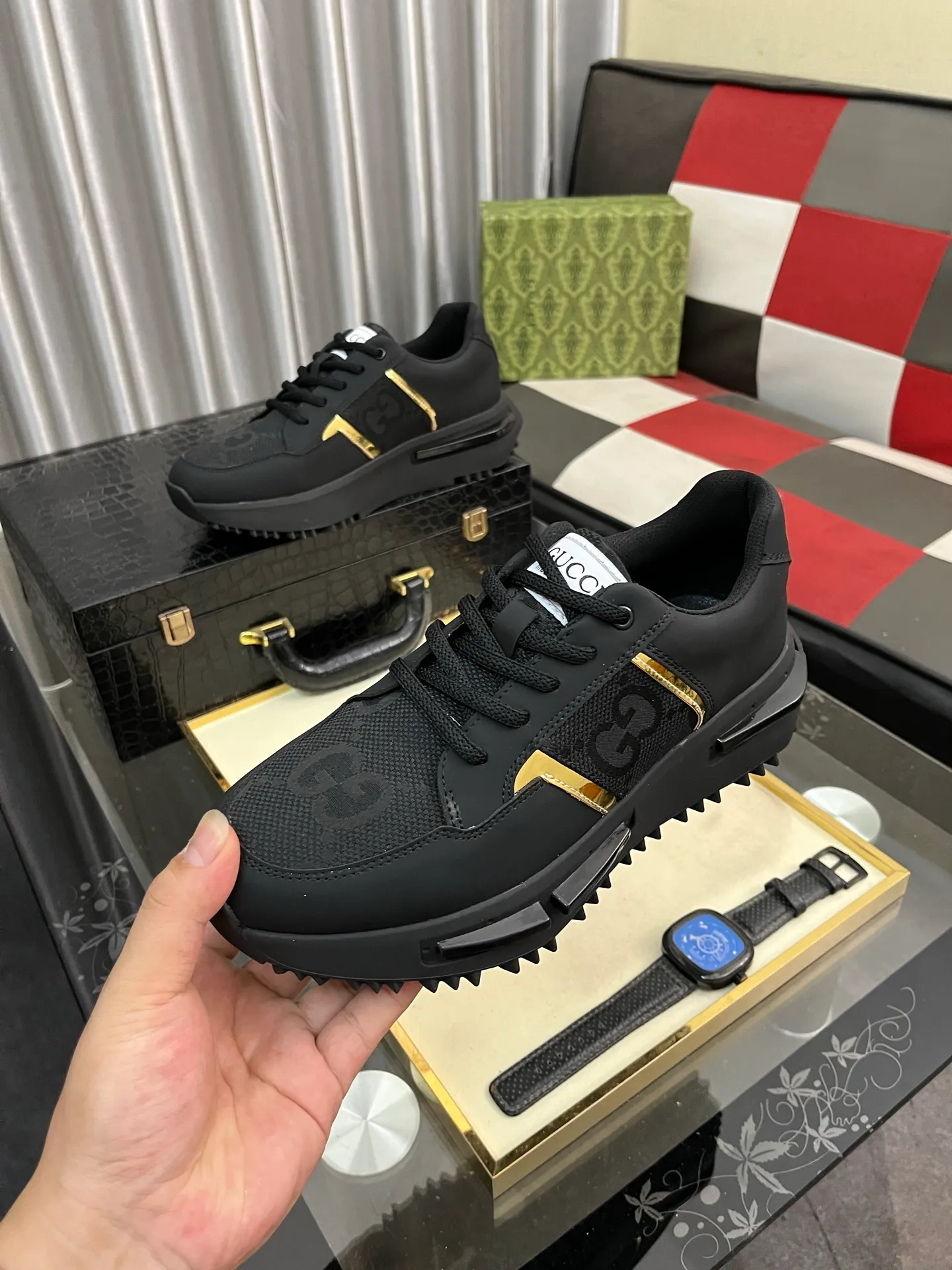 Men's Men's Shoes 💰458⌚️⌚️【GUCCI】Gucci men's latest white shoe series casual shoes! The official website is built 1:1. Upper: Made of imported cowhide, with electric embroidery ➕Inner lining: Made of high-quality first-layer pigskin, soft and comfortable. Picky material selection and exquisite workmanship give you the best enjoyment. Size: 38-44 yards, 4️⃣ colors available.
